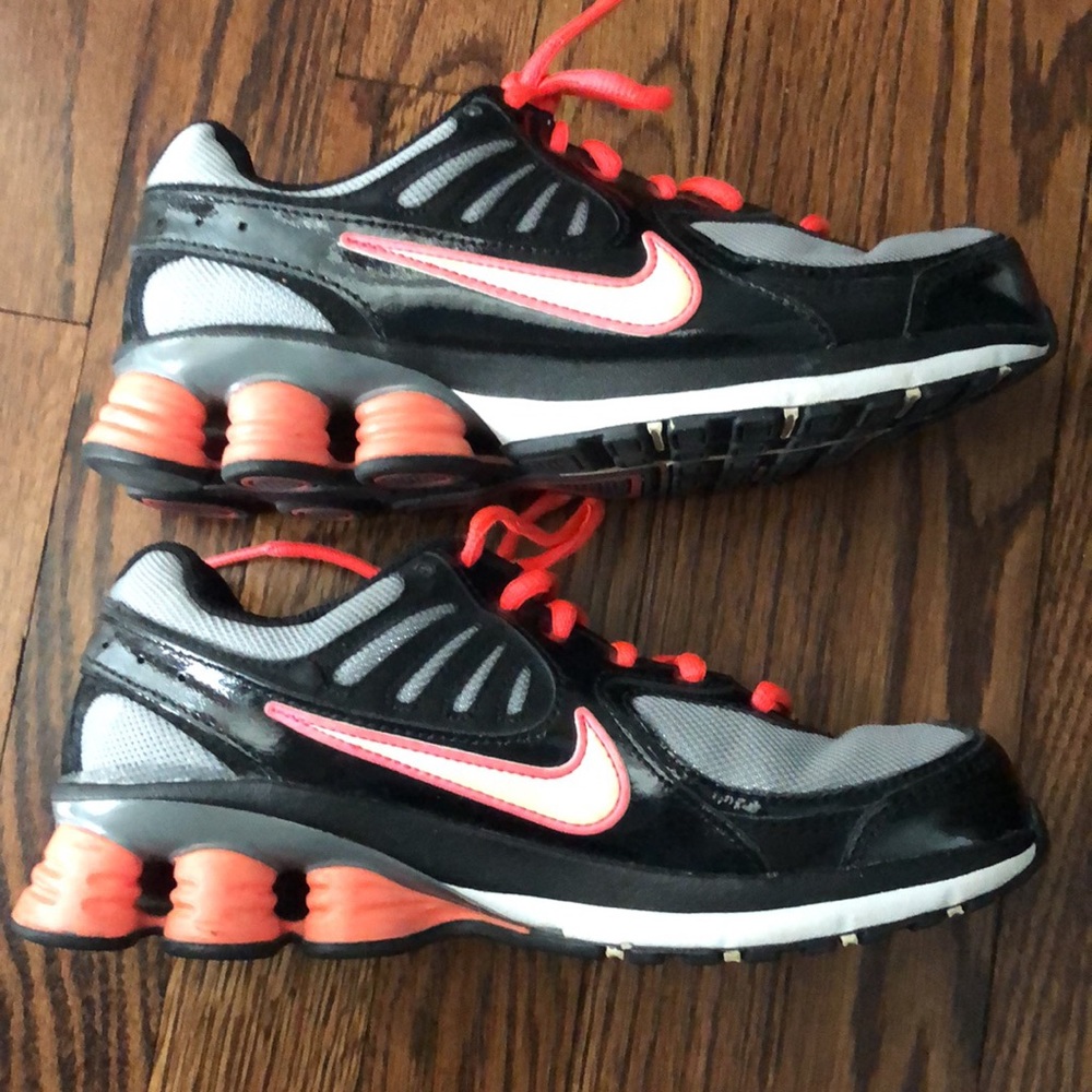 Nike shocks - Picture 3 of 4